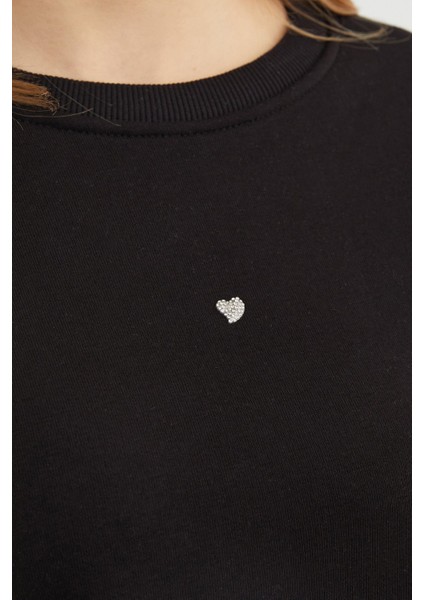 3 Iplik Taşlı Kalp Detaylı Oversize Sweatshirt