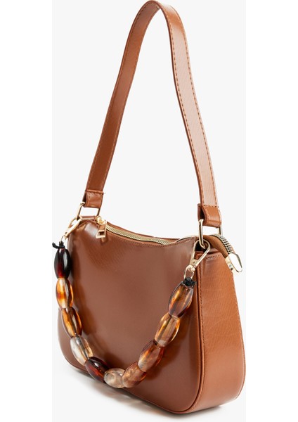 Aksesuar Detaylı Fermuarlı Askılı Suni Deri Omuz Çantası modelleri