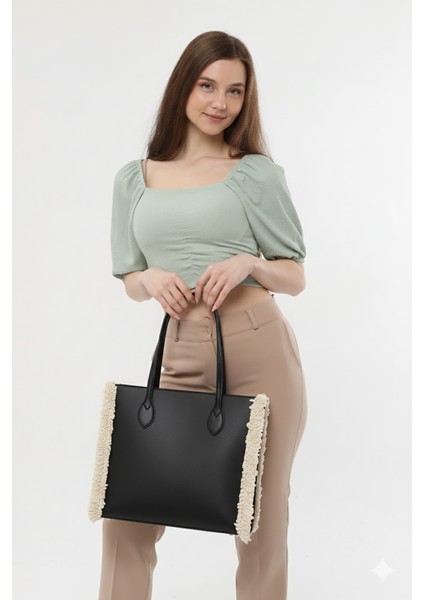 Siyah Polar Detaylı Geniş Omuz Çantası