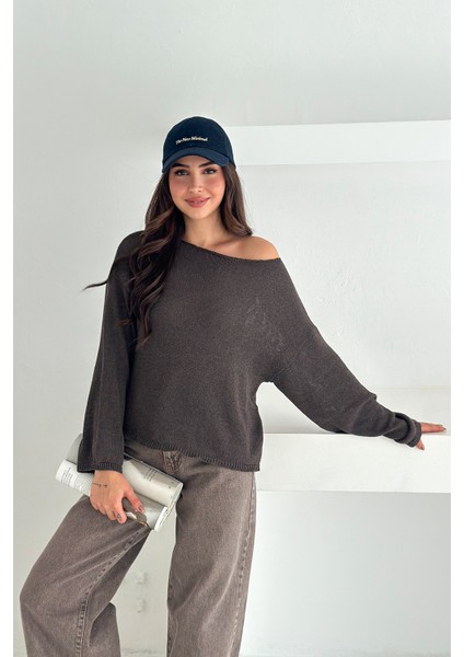 Kadın Omuz Açık Salaş Triko Kazak – Soft Elegance indirimleri