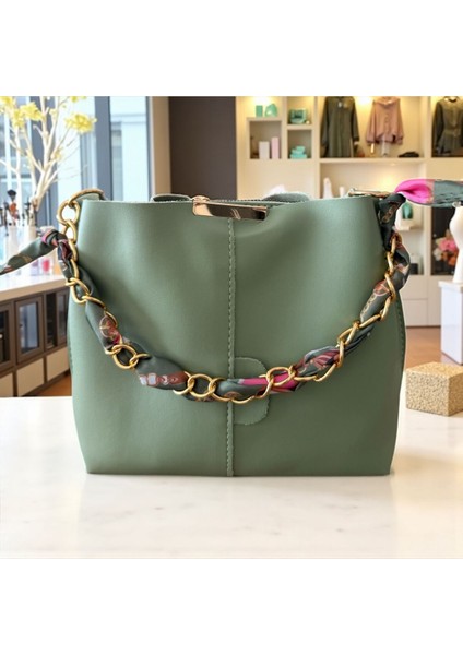 Fularlı Kadın El ve Omuz Çantası modelleri