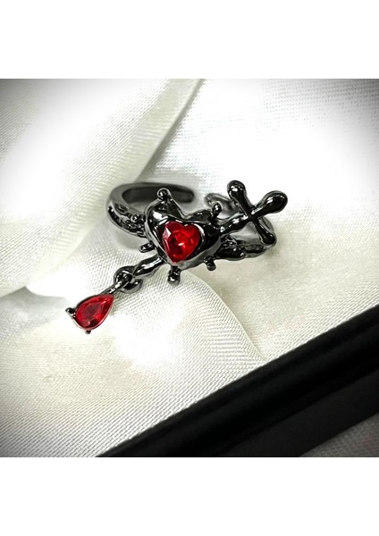 Haçlı Kalp Gotik Yüzük fiyatları