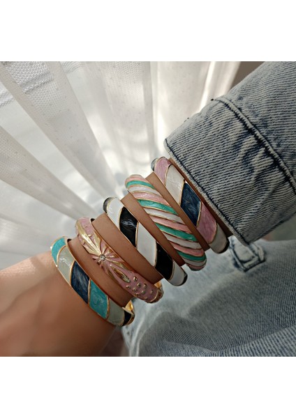 Gold Kaplama Mineli Siyah Beyaz Çapraz Desenli Kelepçe Vintage Kadın Bileklik indirimleri