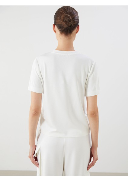 Yeni Sezon Bisiklet Yaka Nakışlı Kadın Tişört fırsatları