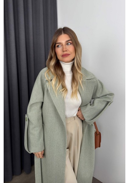 Mint Beyaz Balıksırtı Model Kuşaklı Astarlı Oversize Yün Kaban