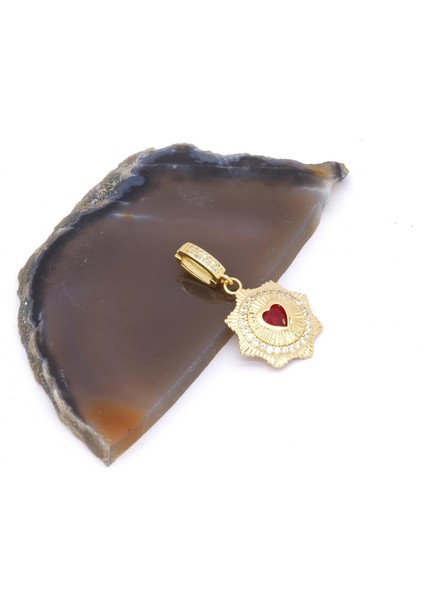 Ajda Charm Çelik Altın Kaplama Kadın Kırmızı Kalpli MODEL-CHR-122
