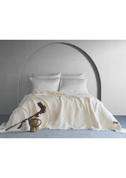 Lumia Etnik Desen Yatak Örtüsü - Krem