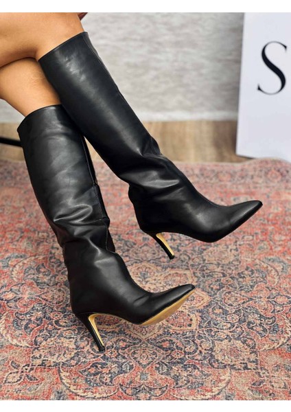 Neva Kadın Ince Topuklu Sivri Burun Siyah Çizme