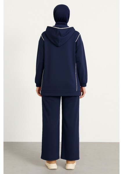 Tesettür Beyaz Biyeli Kapüşonlu Takım fiyatları