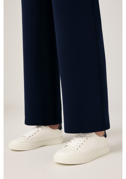 Tesettür Beyaz Biyeli Kapüşonlu Takım modelleri