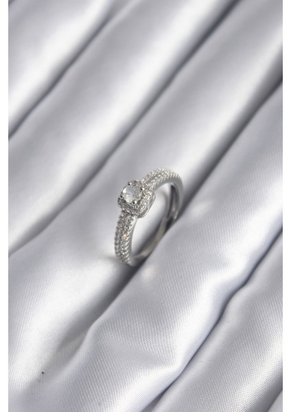 bulurum pirinç gümüş renk zirkon taşlı kadın yüzük