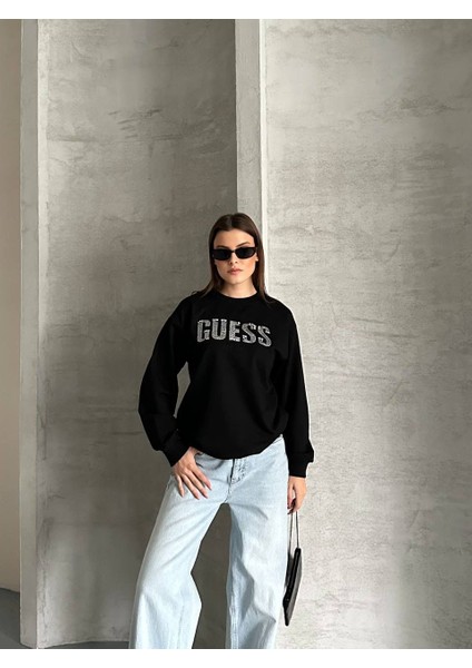 Üçgen Yazı Taşlı Uzun Kol Sweatshirt fiyatları