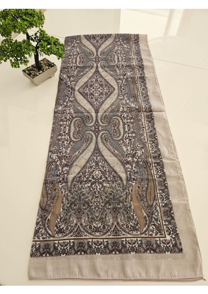 Etnik Desenli Gri ve Bej Tonlarında Soft Şal indirimleri