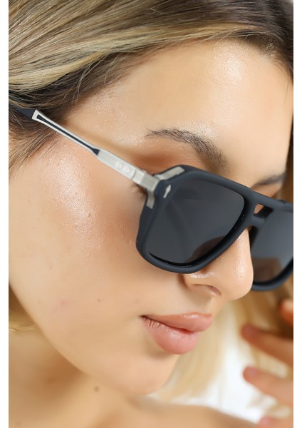 Kadın Mat Siyah Sportif UV400 Güneş Gözlüğü WP25-34 C2 M fırsatları