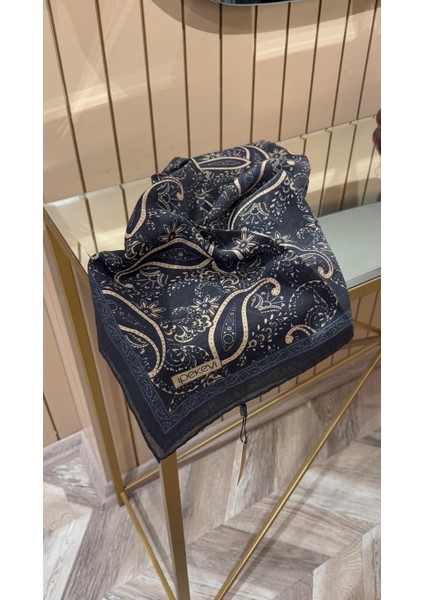 Ipekevi Desenli Tensel Eşarp Siyah