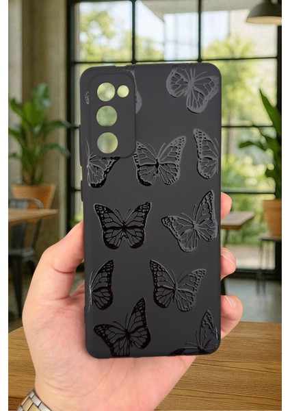Samsung Galaxy S20 Fe - Siyah Kelebek Desenli Silikon Darbe Emici Klasik Korumalı Rubber Kılıf fiyatları