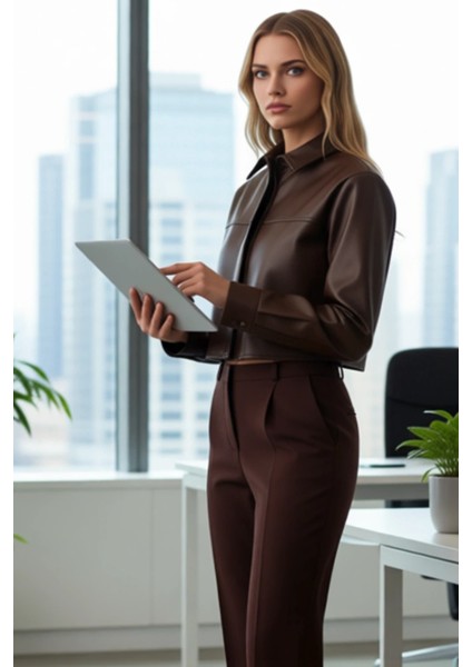 Kadın Düz Desen Suni Deri Crop Bluz Fonksiyonel Dayanıklı Kaliteli Konforlu Estetik Modern fırsatları