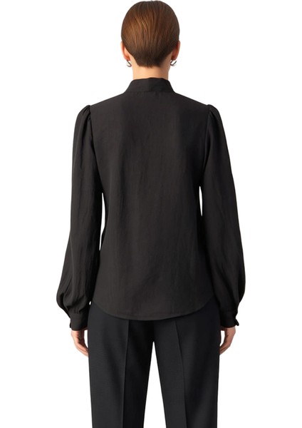 Kadın Fular Detaylı Boyundan Bağlamalı Yaka Regular Kalıp Uzun Balon Kol Dokuma Gömlek Şık ve indirimleri