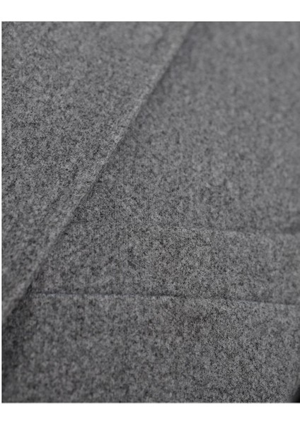 Gri Mono Yaka Kaban modelleri