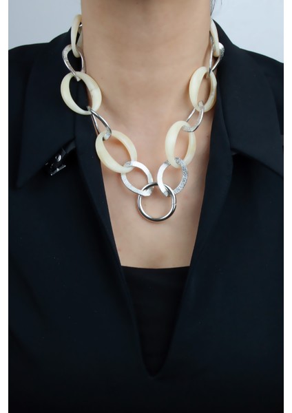 Büyük Halka Gümüş Detay Kolye