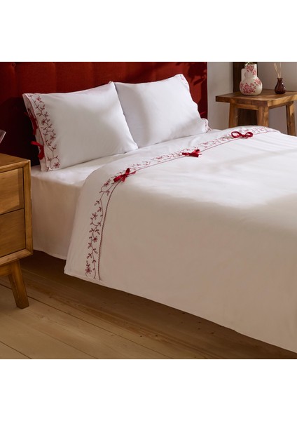 Calia %100 Pamuk Nakışlı Çift Kişilik Nevresim Takımı Beyaz fırsatları