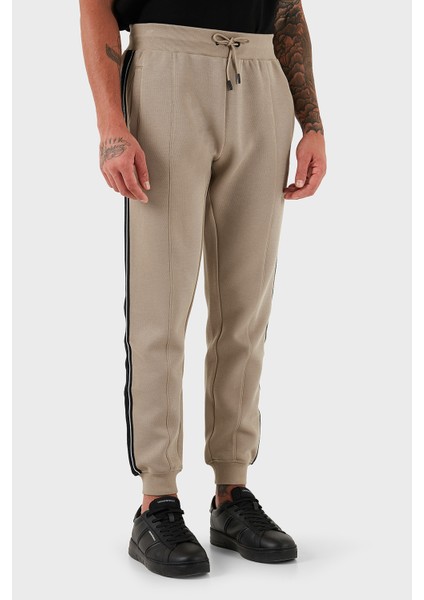 Mickey Yanı Logolu Pamuklu Regular Fit Lastikli Paça Jogger Pantolon Z2YB09KB3P2 Erkek Pantolon Z2YB09 KB3P2 G1FR fırsatları