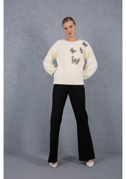 Kadın Ekru Sakal Iplik Önü Boncuk Nakışlı Balon Kollu Bisiklet Yaka Triko Kazak