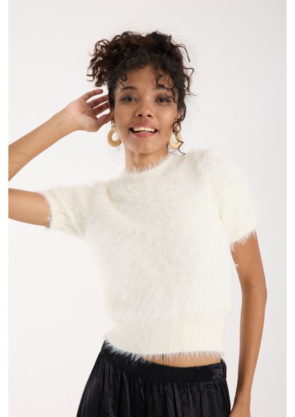 Kadın Ekru Sakal Iplik Kısa Kollu Bisiklet Yaka Triko Kazak