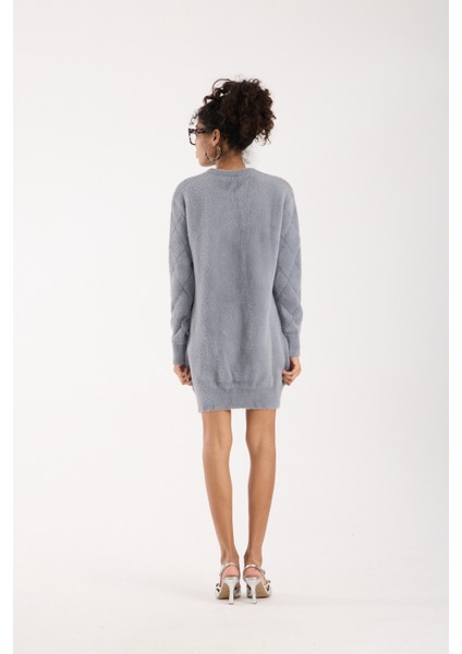 Kadın Gri Sakal Iplik Taş Detaylı Bisiklet Yaka Triko Kazak