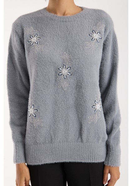 Kadın Gri Sakal Iplik Boncuk Nakışlı Bisiklet Yaka Triko Kazak modelleri