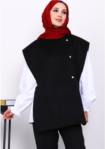 Siyah Çıtçıt Detaylı Kaşe Yelek