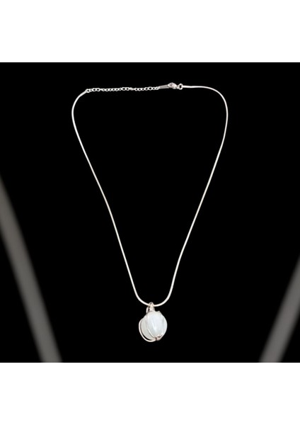 Selenit Doğaltaş Uçlu Çelik Kolye