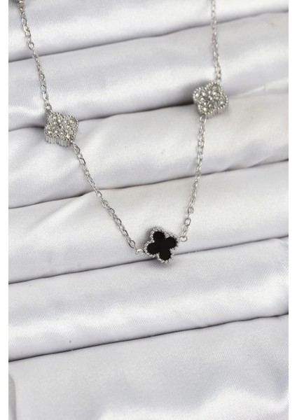 316L Çelik Zincir Gümüş Renk Siyah ve Zirkon Taşlı Baby Boy Yonca Kadın Kolye - TJ-BKO10591