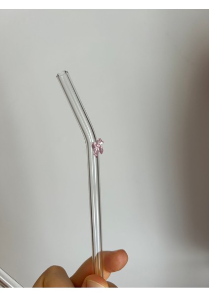 Pipetli Pembe Fiyonklu Pinterest Hediyelim Bardak Fiyonk Figürlü Pipet modelleri