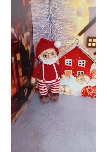 Amigurumi Pijamalı Noel Baba Organik Oyuncak