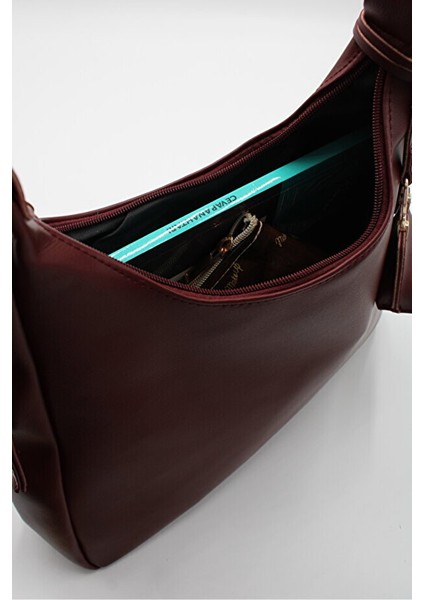 Kadın Vintage Büyük Boy Deri Ayarlanabilir Askılı Omuz Çantası indirimleri