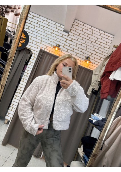 Kuzu Crop Ceket fiyatları