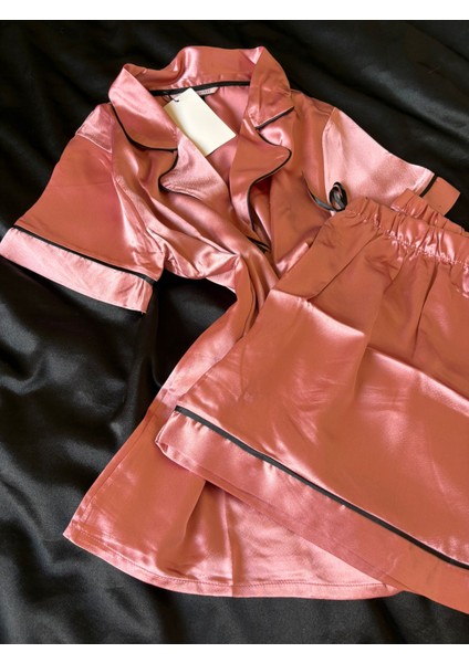 Pudra Saten Şortlu Takım