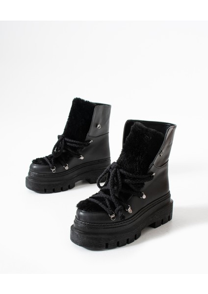 Aylin Kadın Peluş Detaylı Kalın Tabanlı Bağcıklı Kışlık Bot
