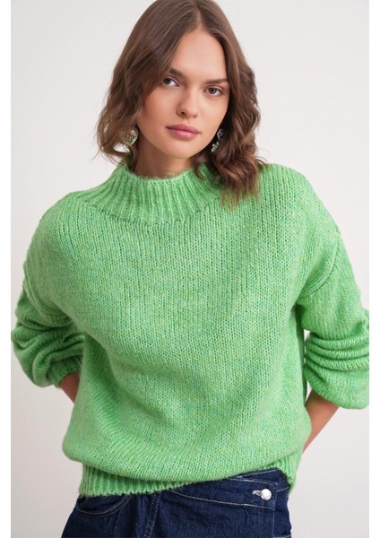 6700 Kadın Dik Yaka Balon Triko Kazak Açık Yeşil