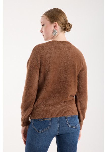 Kadın Taba Sakal Iplik Önü Aksesuarlı Balon Kollu V Yaka Triko Kazak indirimleri