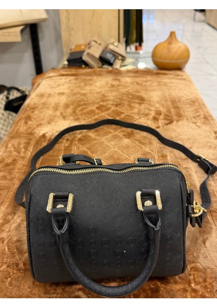 Orta Boy Zincir Askılı Şık Deri Omuz Çantası | Kadın Çanta | Günlük & Özel modelleri