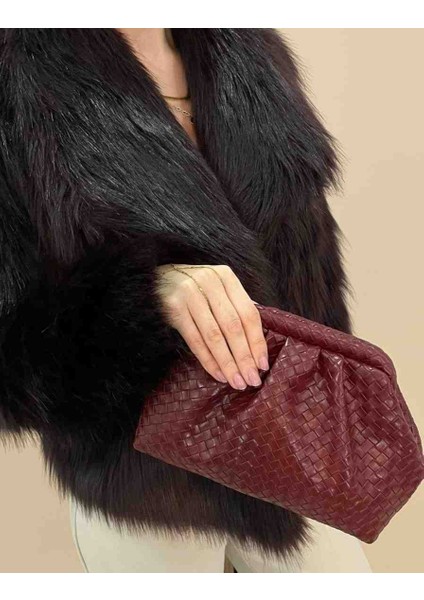 The Moiss Bordo Renk Burslu El ve Omuz Çantası fiyatları