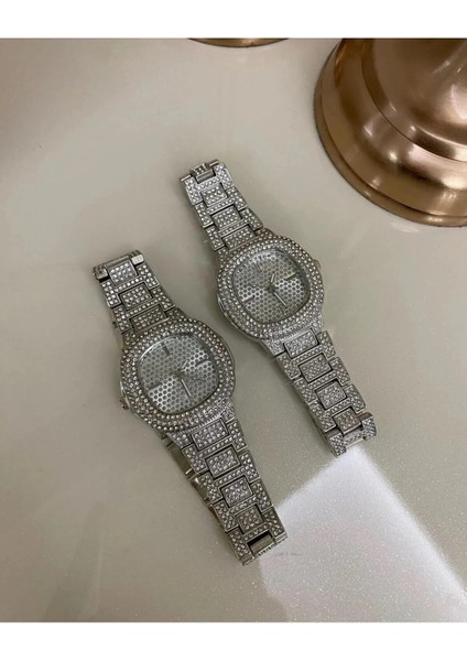 Gümüş Renk Taş Kaplama Oval Kasa Tasarım Kadın Kol Saati fırsatları