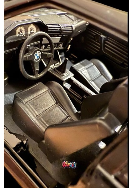 Bmw M3 E30 1978 1:24 Diecast Metal Koleksiyon Araba Siyah fırsatları