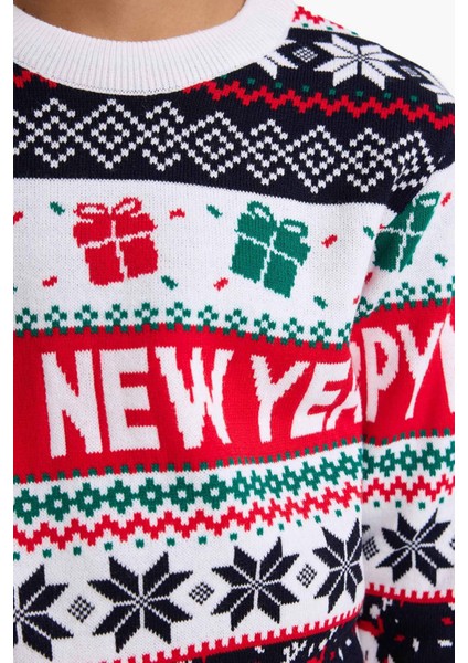 Erkek Çocuk Yılbaşı Temalı Regular Fit Bisiklet Yaka Triko Kazak F9232A825CW fırsatları