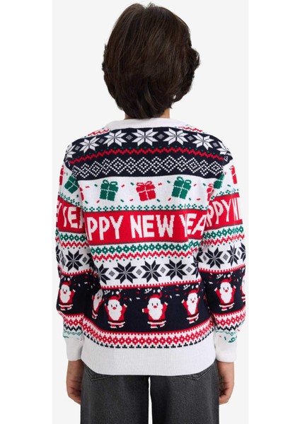 Erkek Çocuk Yılbaşı Temalı Regular Fit Bisiklet Yaka Triko Kazak F9232A825CW indirimleri