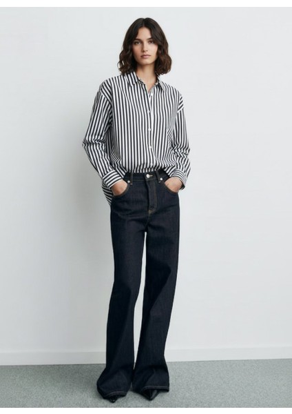 Uzun Kollu Çizgili Önü Düğmeli Siyah Gömlek