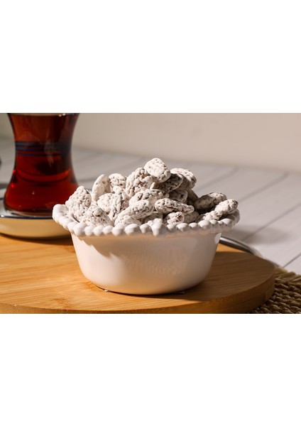 Yöresel Badem Şekeri