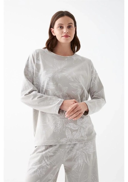 Kadın Oversize Gri Çiçek Desenli Pamuklu Kalın Pijama Takımı modelleri